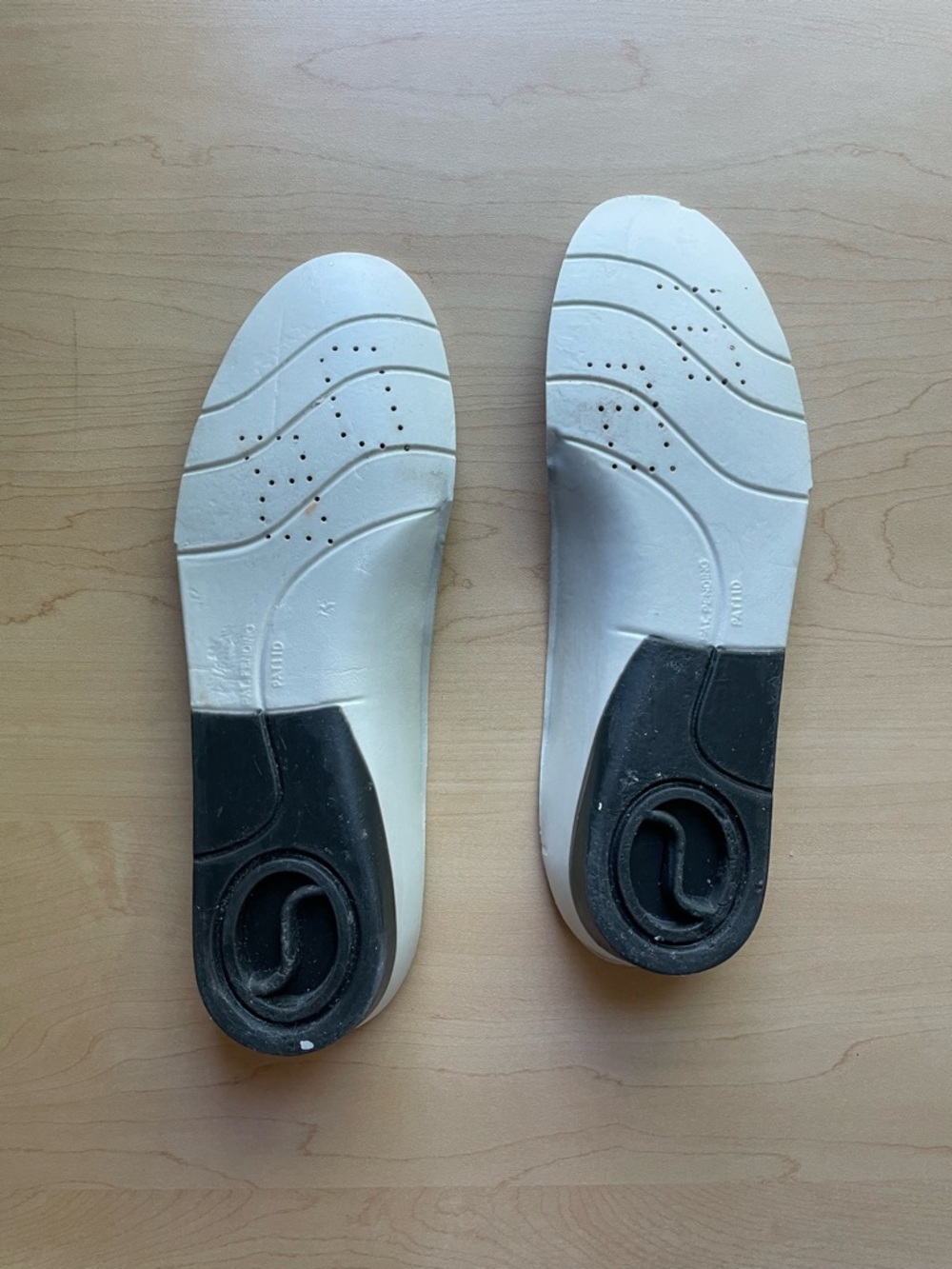 Golden Goose Superstars - Silver, black and white - Size 39 - Picture 5 of 16